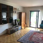 Dachgeschoss In Einem Reihenhaus