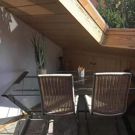 Dachgeschoss In Einem Reihenhaus Pansiyon Heidelberg