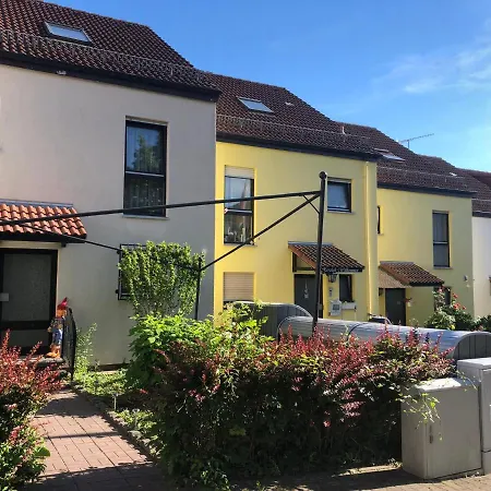 Dachgeschoss In Einem Reihenhaus